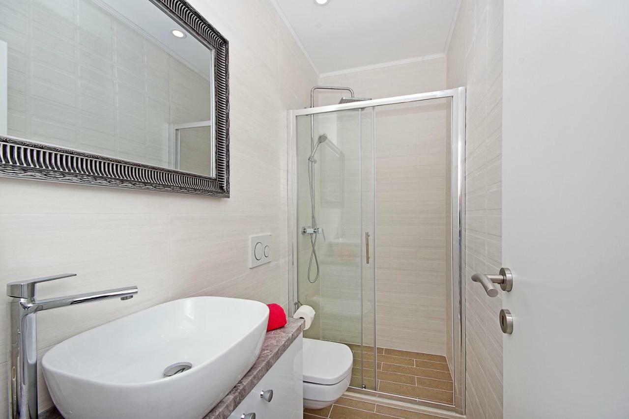 Apartment Mira Макарска Екстериор снимка