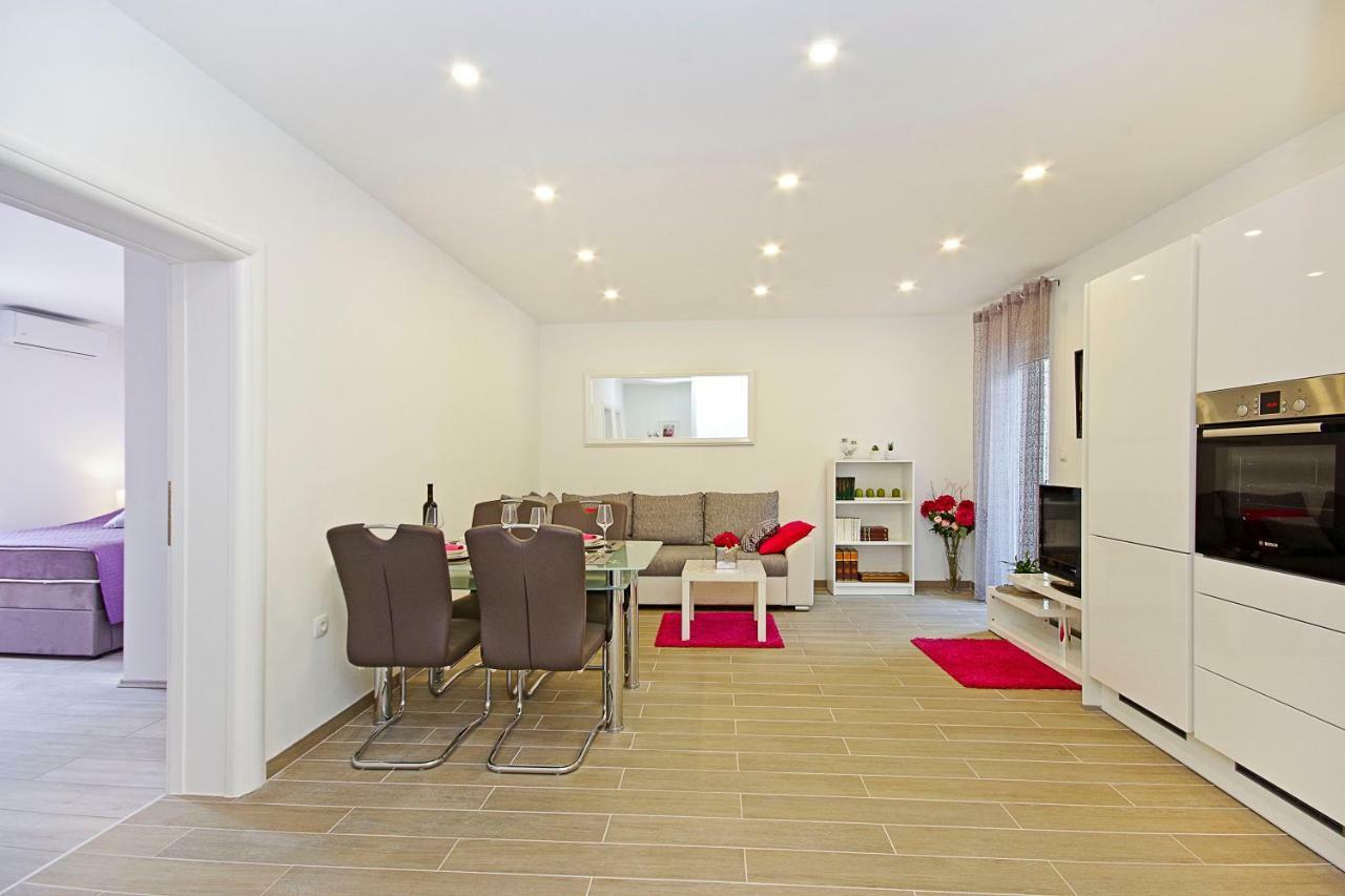 Apartment Mira Макарска Екстериор снимка