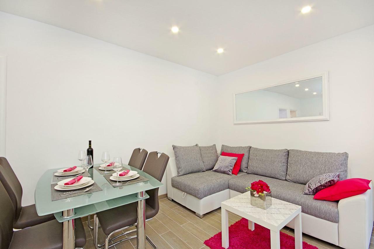Apartment Mira Макарска Екстериор снимка